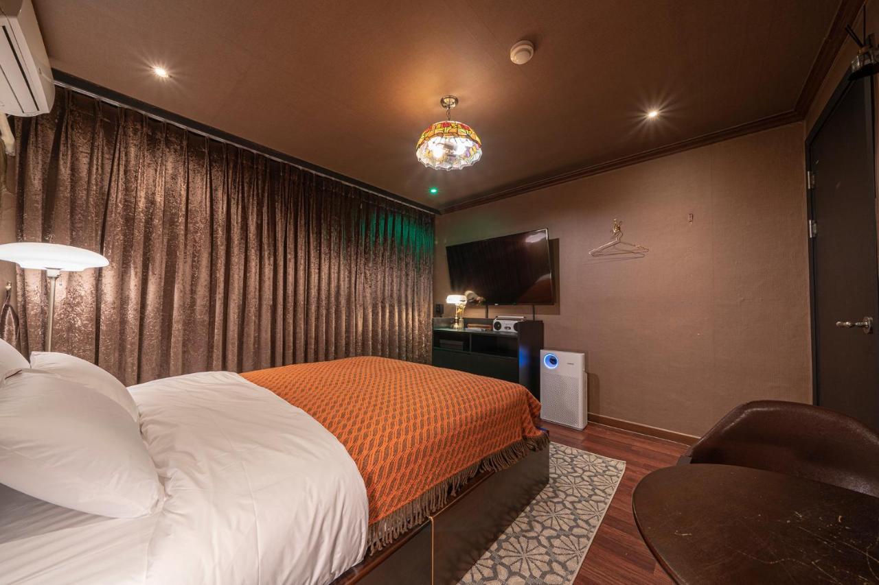 Shourin Hotel Cheonan By Aank Exteriör bild